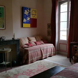 la-chambre-de-diane.midi-pyreneeshotels.com/