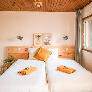 2* Hotel Le Pied Moutet